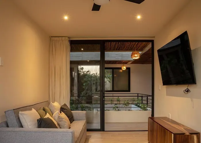 Apartment New 2 Bed And Bath - - Views To The Jungle